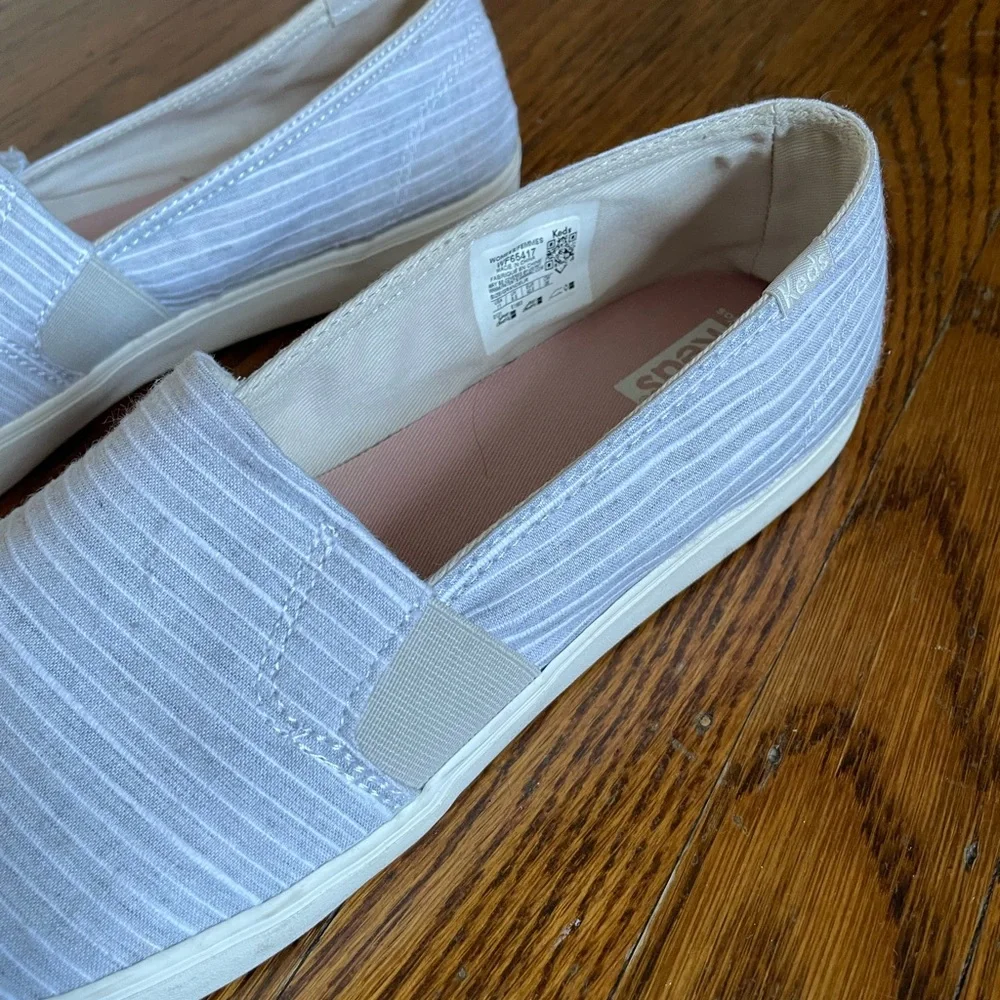 Keds Slip-on Shoes: light gray with thin white stripes - Picture 7 of 11